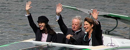 Anne QUEMERE inauguration du Solar Boat avec Nowenn Leroy et Yann Queffelec